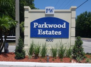 4037 Canary Palm Cir, Plant City, FL 33566