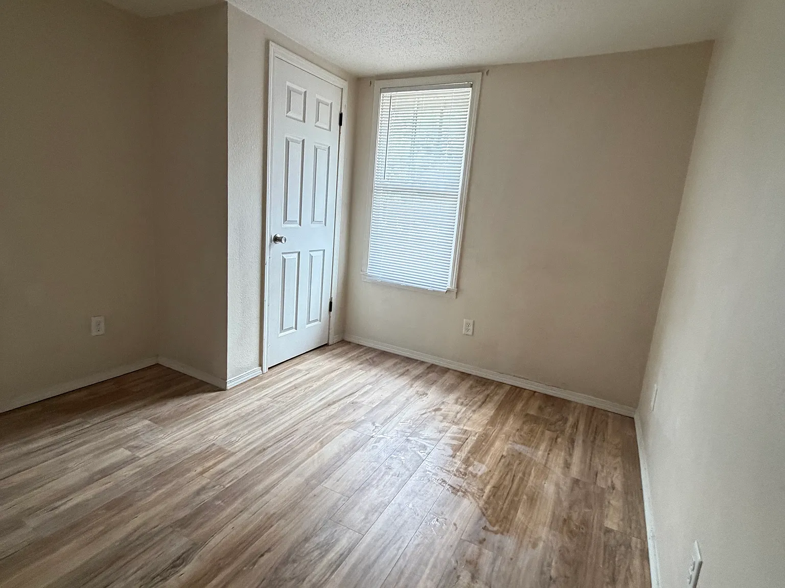 930 NW End Boulevard — Photo 2