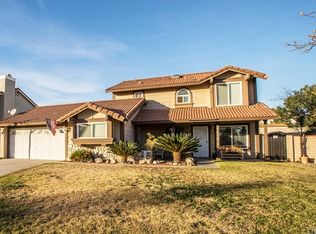 1618 W Shamrock St, Rialto, CA 92376