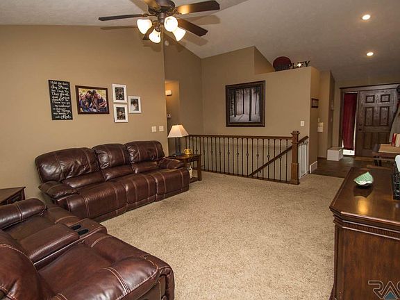 4th image of 7612 S Courtyard Cir