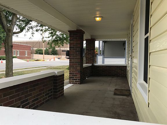 3rd image of 2910 Shelby St