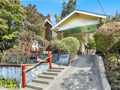 2518 31st Avenue S, Seattle, WA, 98144