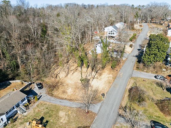 3rd image of 131 Judith Dr Lot 6-R