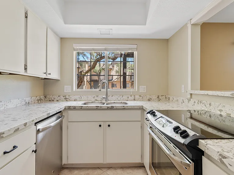 2232 W Lindner Ave #15 — Photo 8