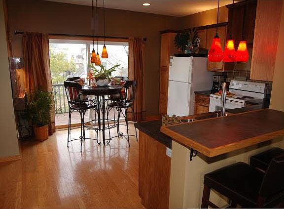 4th image of 11305 Fergus Street NE