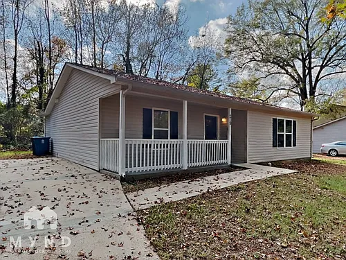 219 American Dr Photo 1