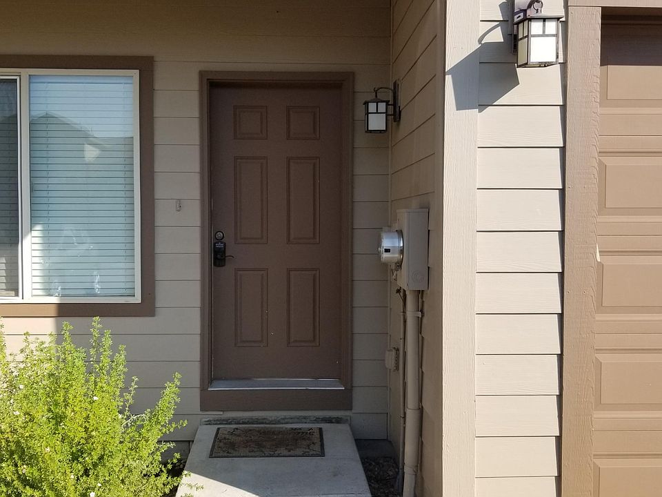 front door/garage