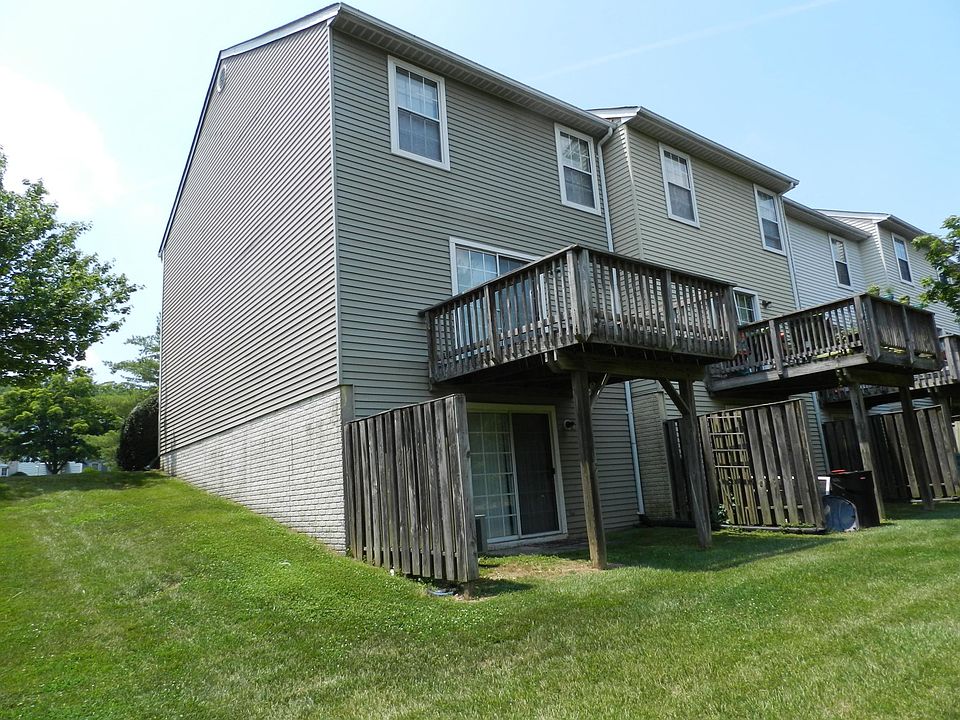 2nd image of 6156 Majors Ln