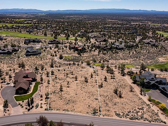 3rd image of SW Brasada Ranch Rd