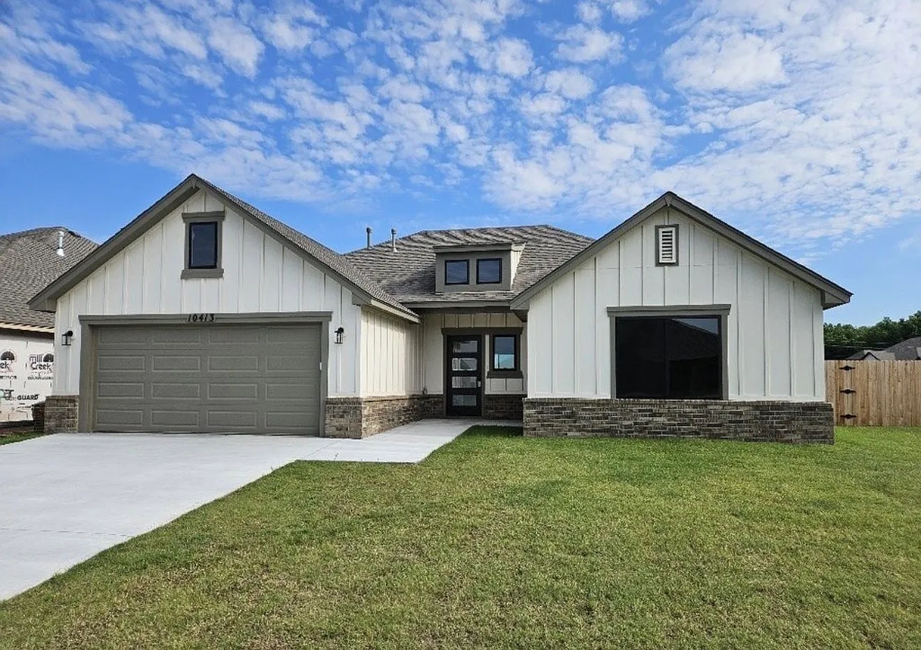 3 bed, 2.0 bath, 1753 sqft, $2,400 — Photo 2