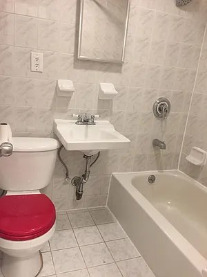 Rented by Nolita Group | media 9