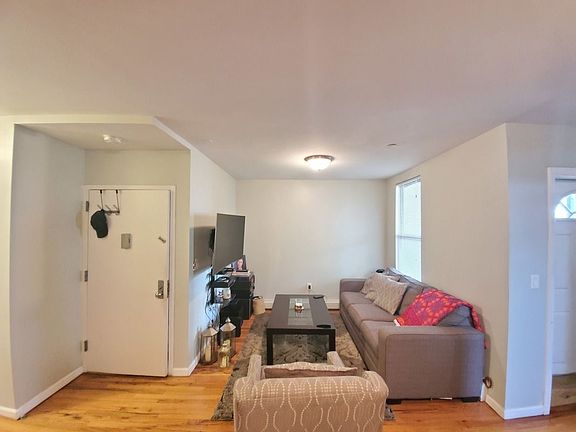 5th image of 25-52 31st St #2B