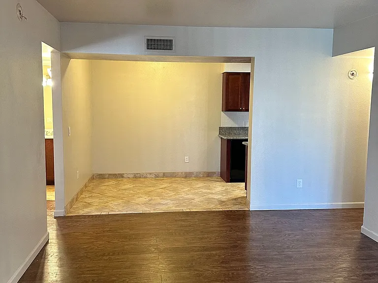 3357 N Country Club Rd #26 — Photo 5