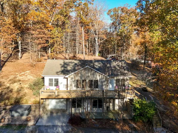 8200 Troubadour Way, Ooltewah, TN 37363