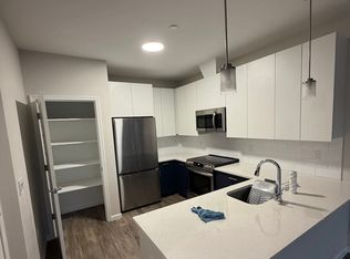 319 Lake St #401A, Newark, NJ 07104