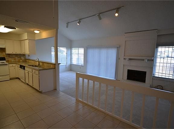 5th image of 10519 Chapel Hill Dr