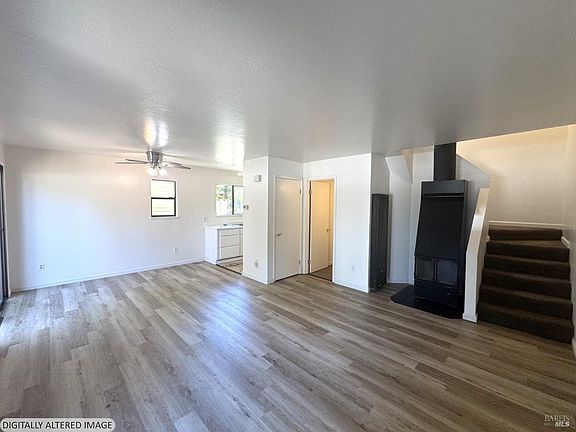 3rd image of 2123 W Steele Lane