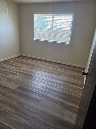 1097 N Olive Ave #5 Photo 1