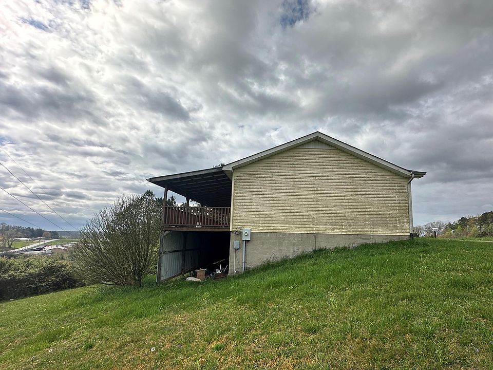 2nd image of 53 Lower Hays Rd