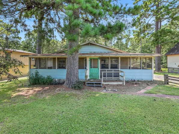 20 Hideaway Trl, Coldspring, TX 77331