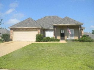 114 Glen Auburn Dr, Clinton, MS 39056