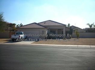 1013 W Hearne Way, Gilbert, AZ 85233