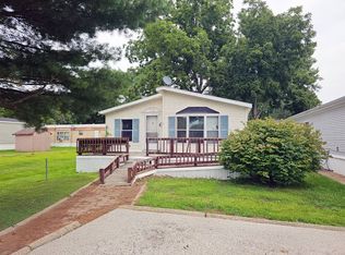 100 Pinewood Est #80, Chillicothe, IL 61523