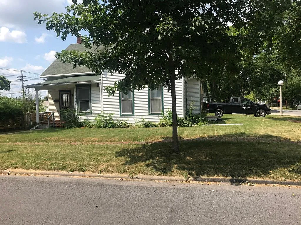 306 E California Ave photo 1