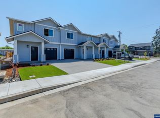 738 Periander Way, Harrisburg, OR 97446