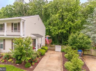 10582 Reeds Landing Cir, Burke, VA 22015
