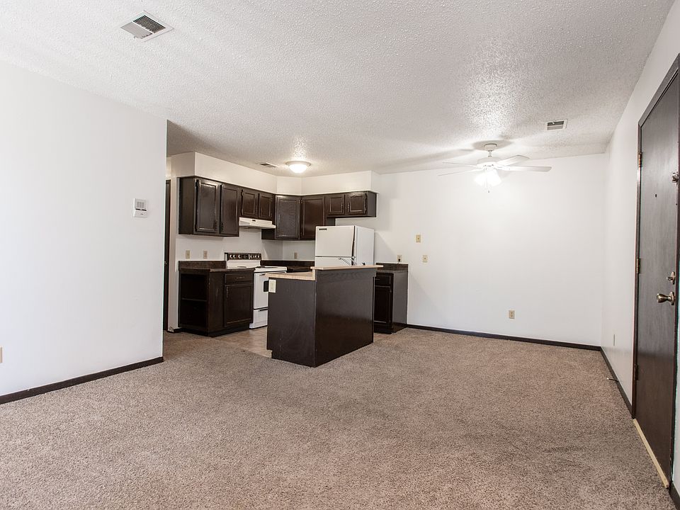 1st image of 844 N Waco Ave #B205