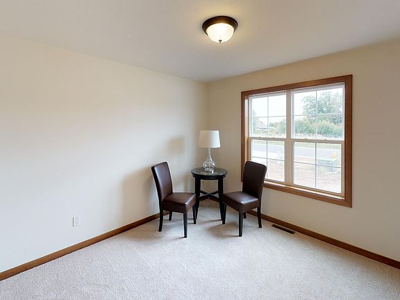 3rd image of 2024 Big Bend Dr #Fg7h5l