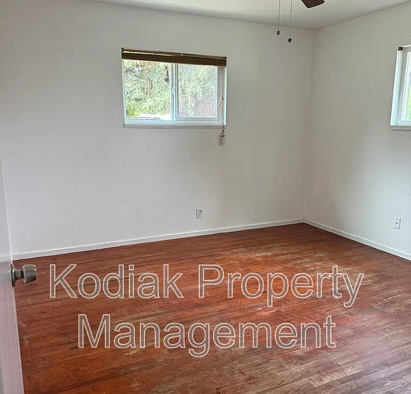 3737 S 3325 W — Photo 8