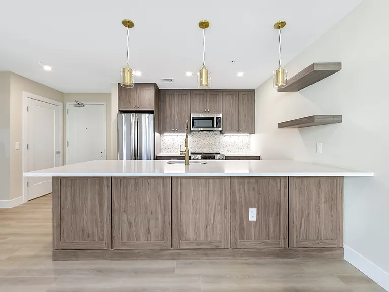706 Madison St #405 — Photo 6