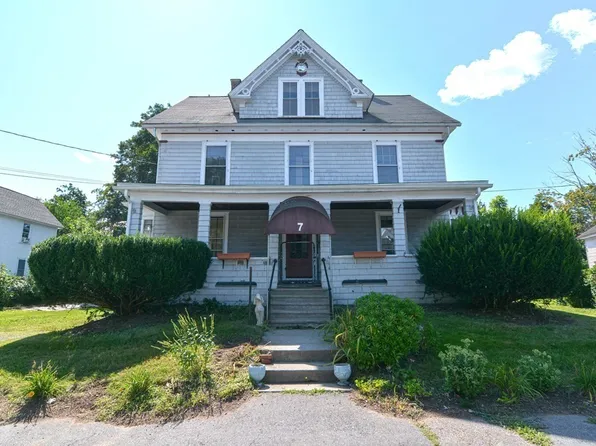 7 Russell St, Hudson, MA 01749