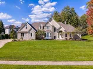 39565 Patterson Ln, Solon, OH 44139