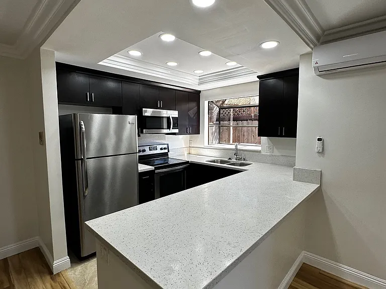 1463 Essex St #2-1-1 — Photo 7