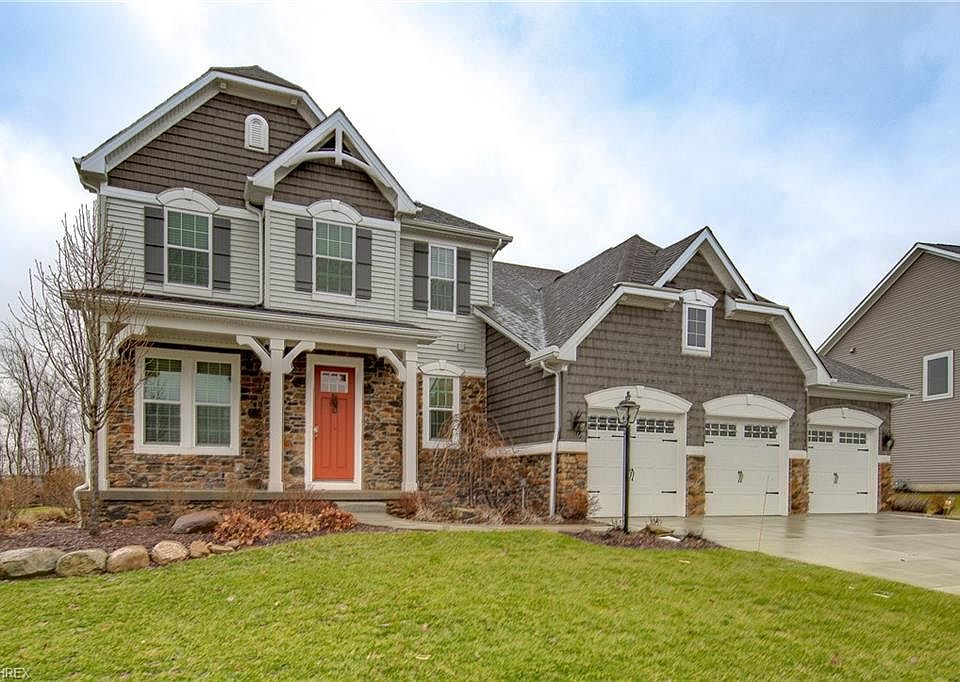 1st image of 3048 Steffan Woods Dr