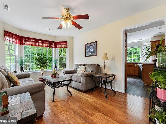 4th image of 45155 Loblolly Ct