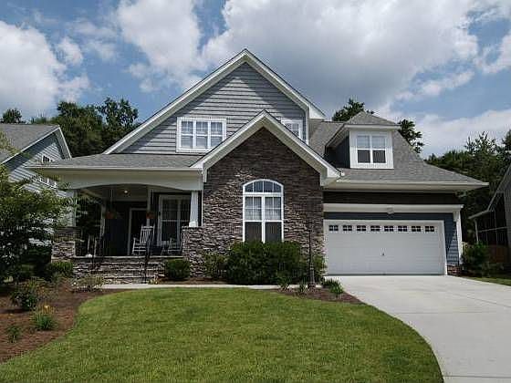 1st image of 215 Carolinian Dr