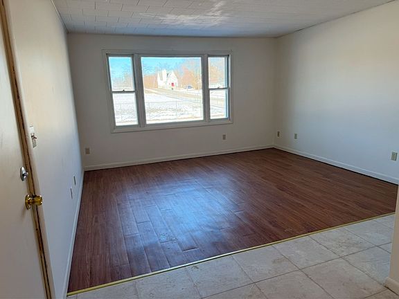 2nd image of 200 Commercial St #B3