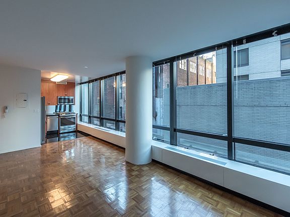 5th image of 420 E 61st St APT 12A