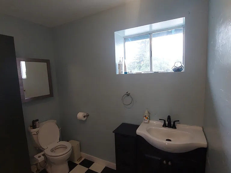 131 Pryce St — Photo 11