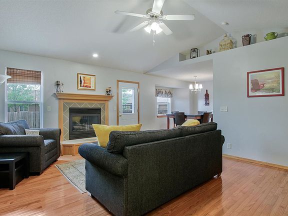 2nd image of 4566 N Saint James St