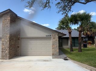 100 Bay Point Dr, Horseshoe Bay, TX 78657