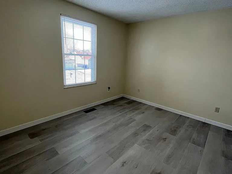 2934 Badger Dr — Photo 16
