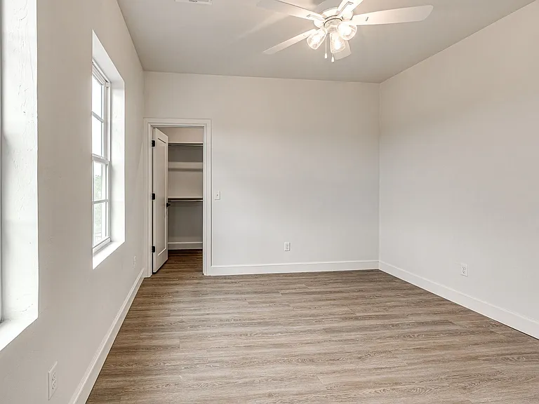 29595 E Ridge Rd #B — Photo 35