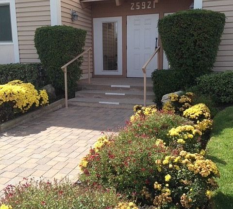 2nd image of 25921 Oak St Unit 104