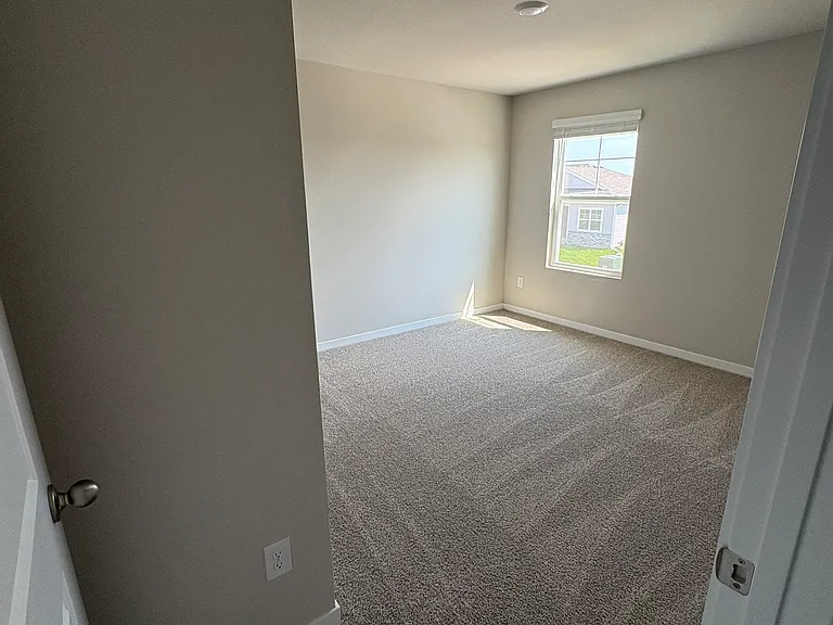 1069 Daisy Ln #1 — Photo 28