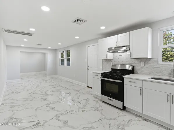 105 Floyd Lane, Little Egg Harbor, NJ 08087